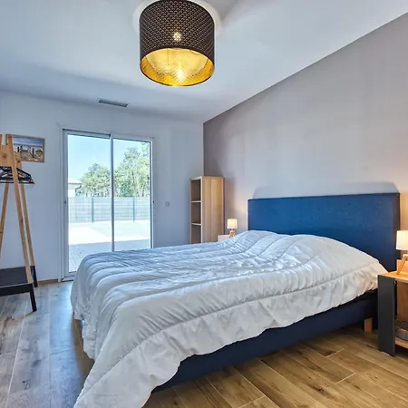 Villa Les Tamaris By Interhome *