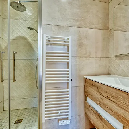 Villa Les Tamaris By Interhome