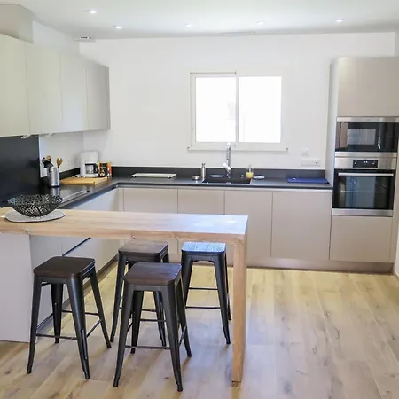 Les Tamaris By Interhome Villa *