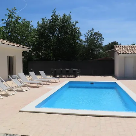 Les Tamaris By Interhome